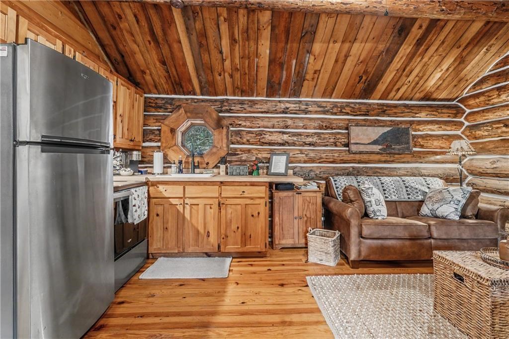 429470 Cherry Log Residential