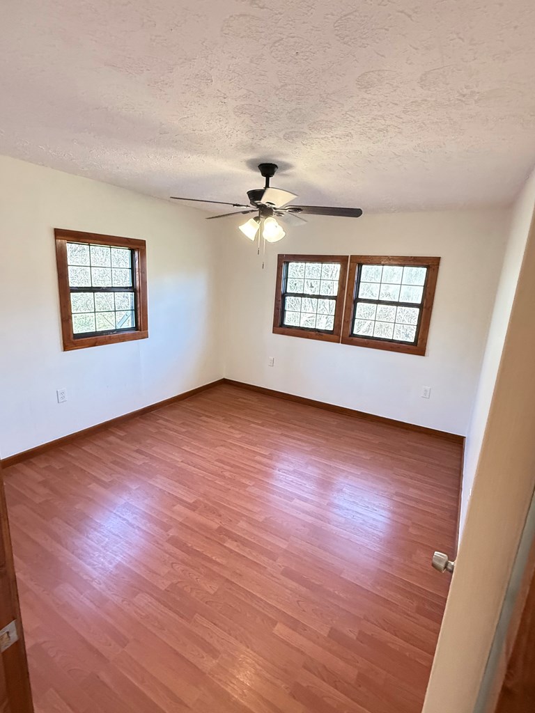 429476 Mineral Bluff Residential