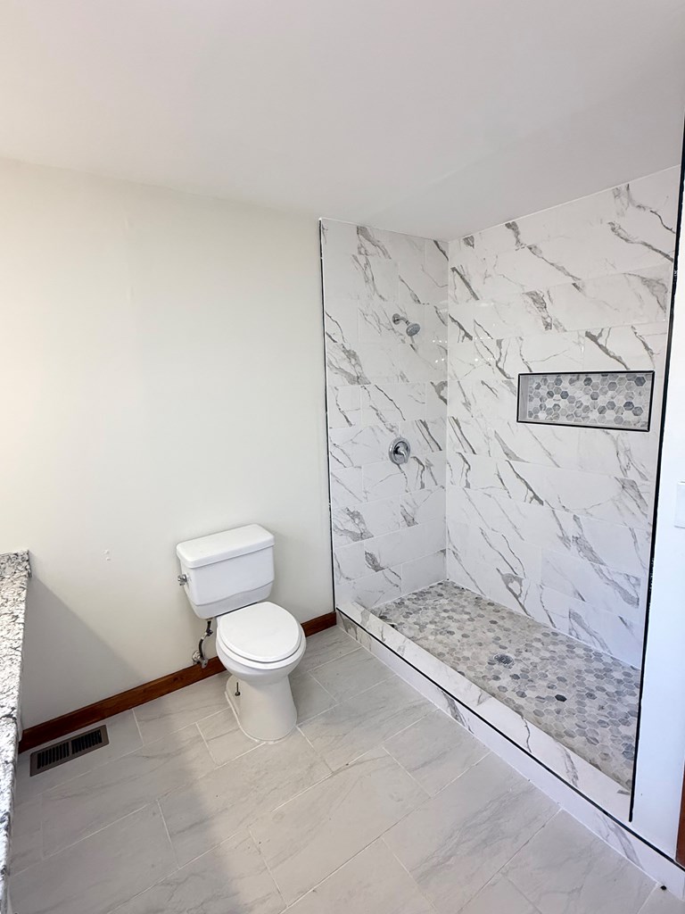 429476 Mineral Bluff Residential