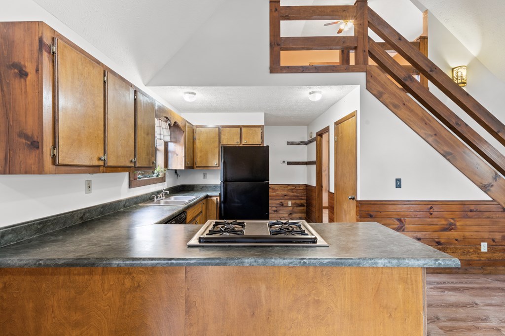 429477 Morganton Residential