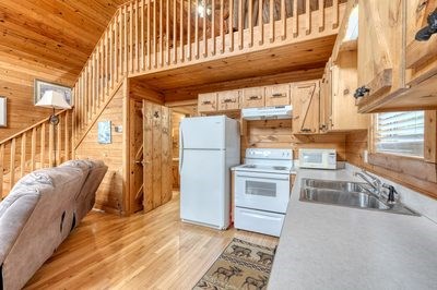 429485 Young Harris Residential