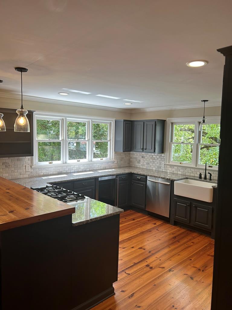 429486 Blue Ridge Residential