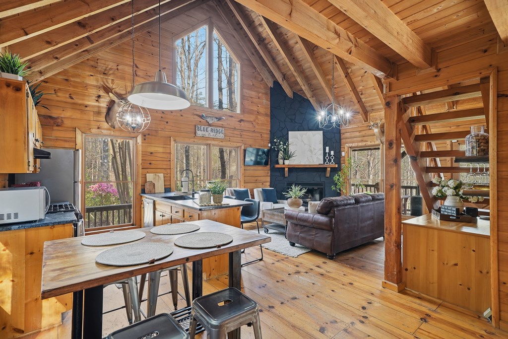 429487 Cherry Log Residential