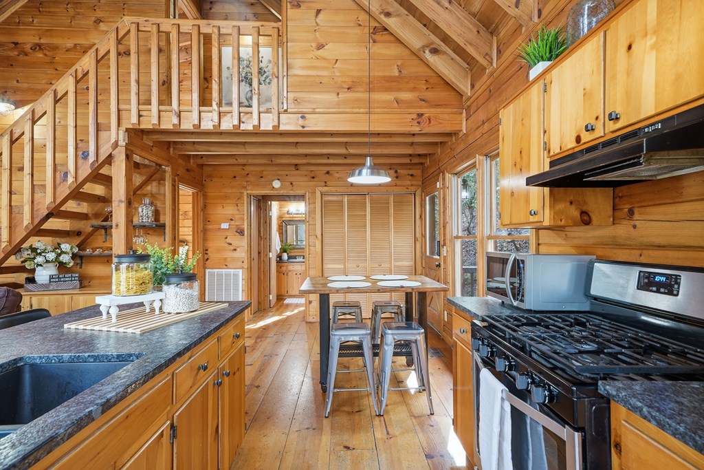 429487 Cherry Log Residential