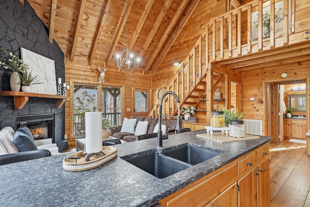 429487 Cherry Log Residential