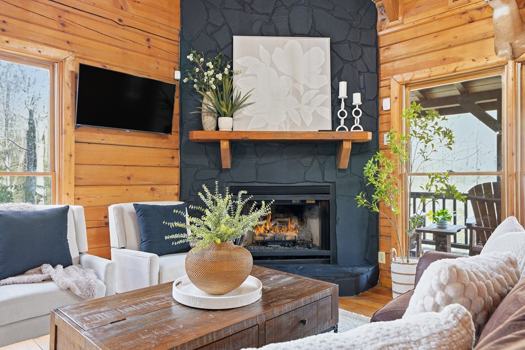 429487 Cherry Log Residential