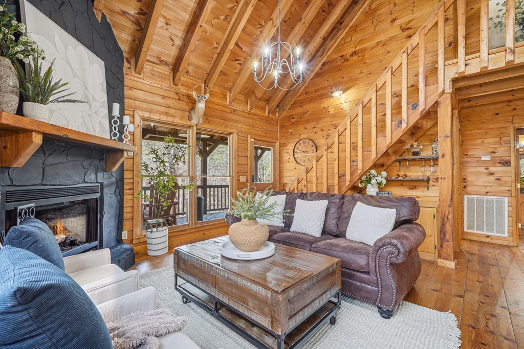 429487 Cherry Log Residential