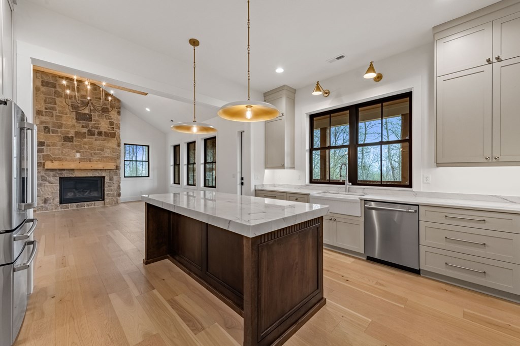 429488 Blairsville Residential