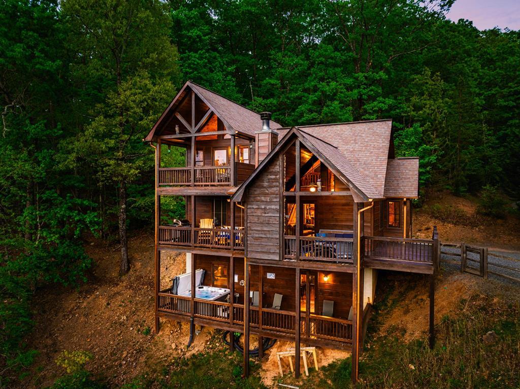 429492 Blue Ridge Residential