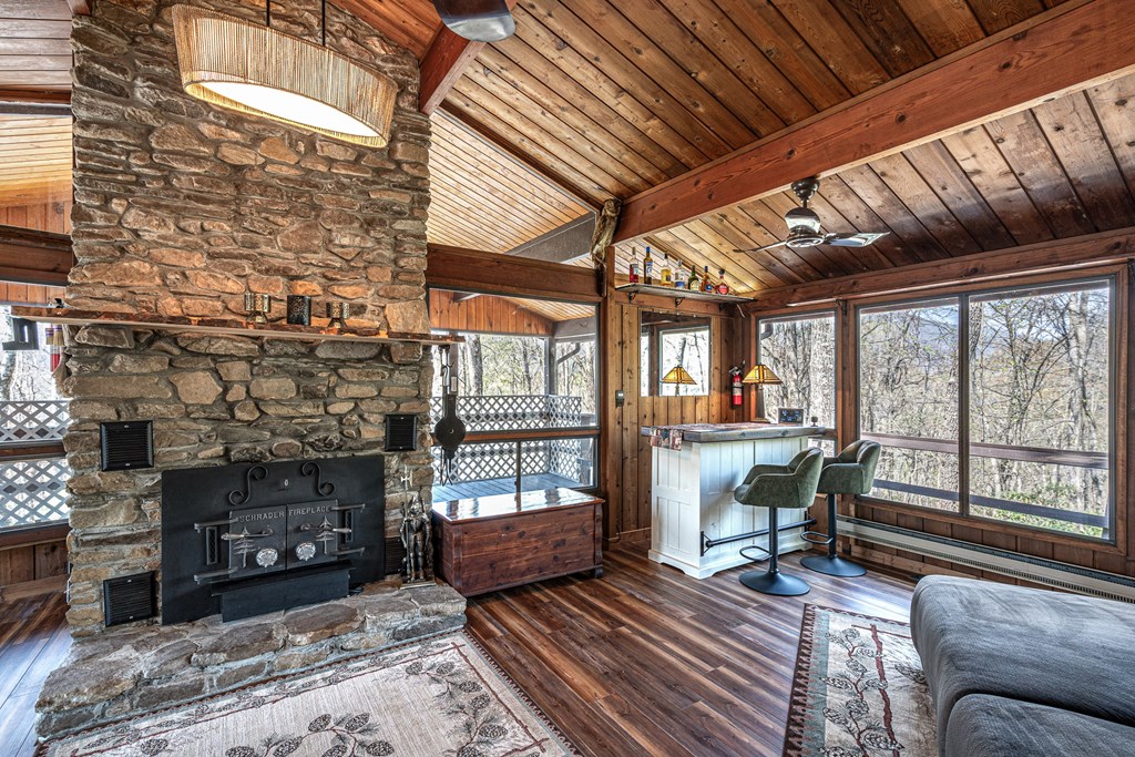 429493 Andrews Residential