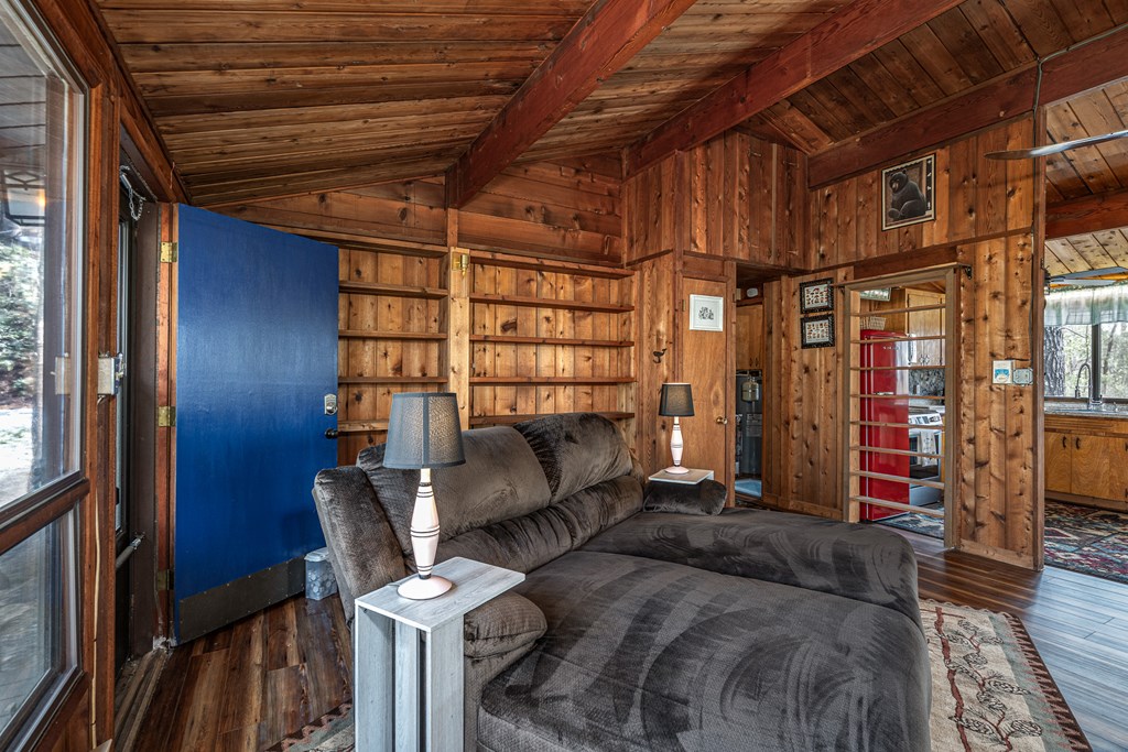 429493 Andrews Residential