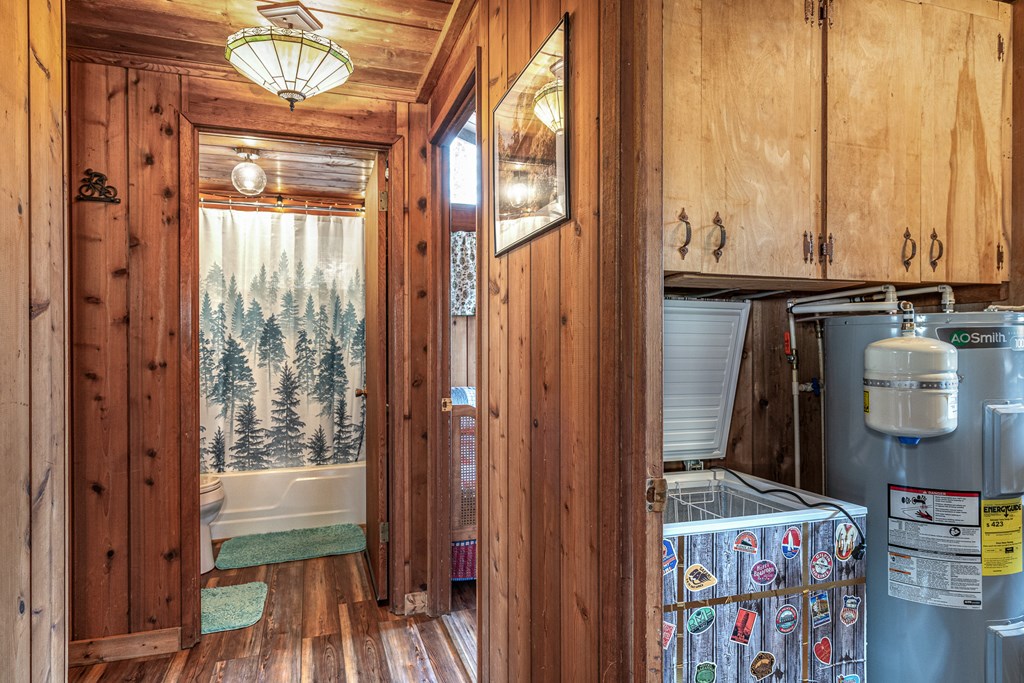 429493 Andrews Residential