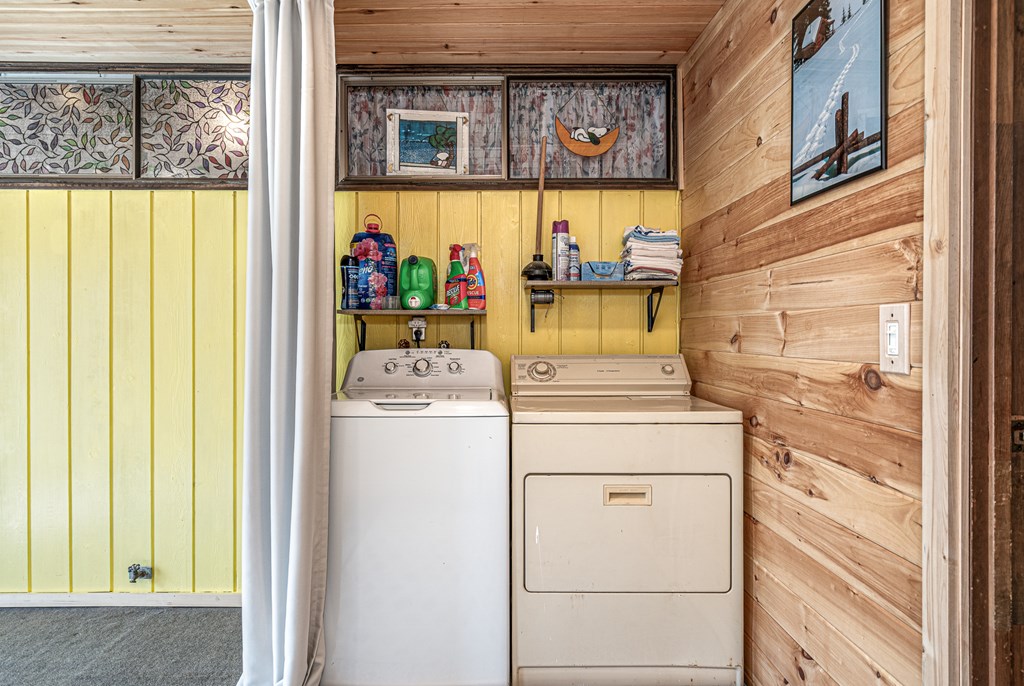 429493 Andrews Residential