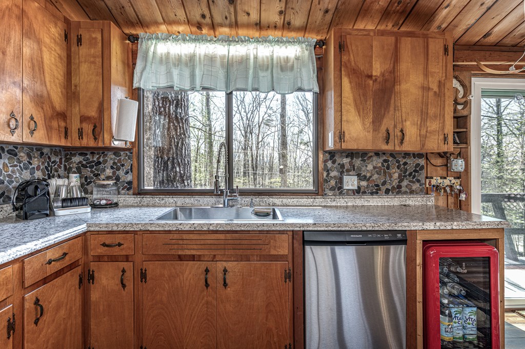 429493 Andrews Residential