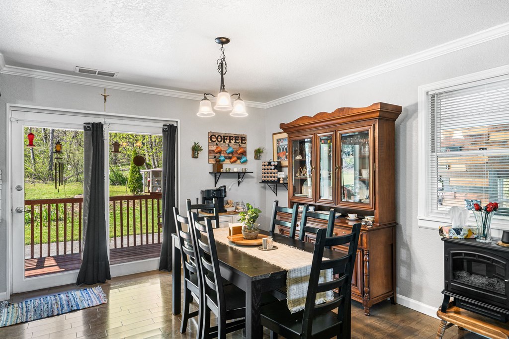 429494 Hayesville Residential