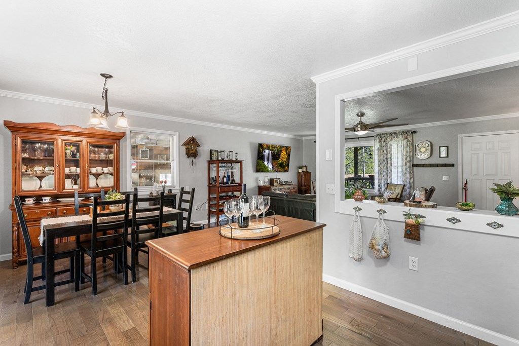 429494 Hayesville Residential