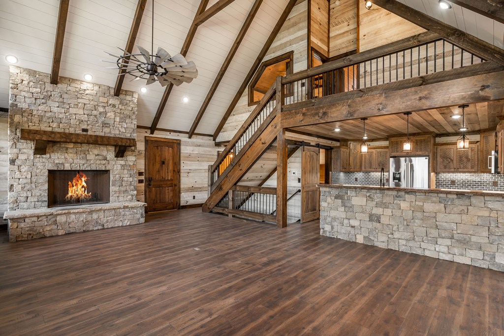 429495 Blue Ridge Residential