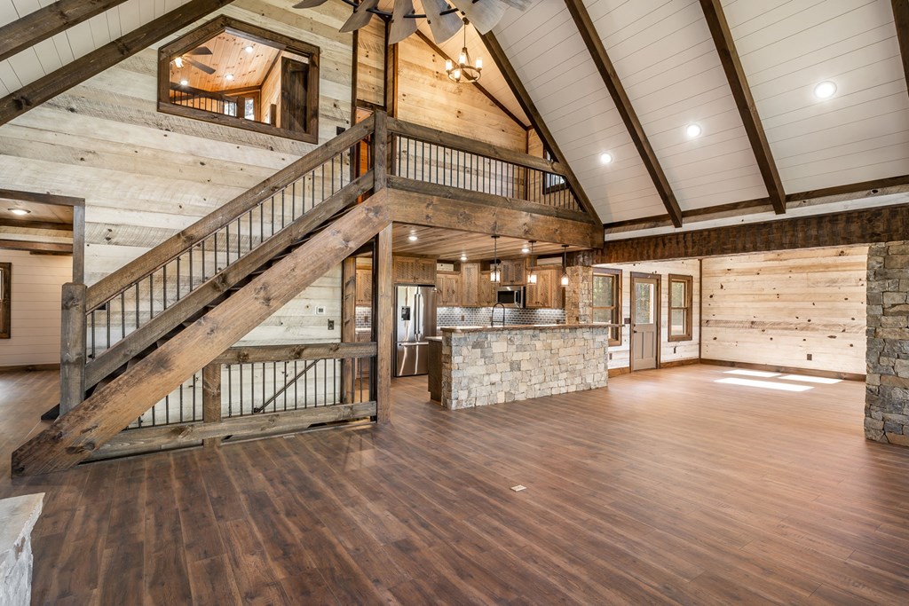 429495 Blue Ridge Residential