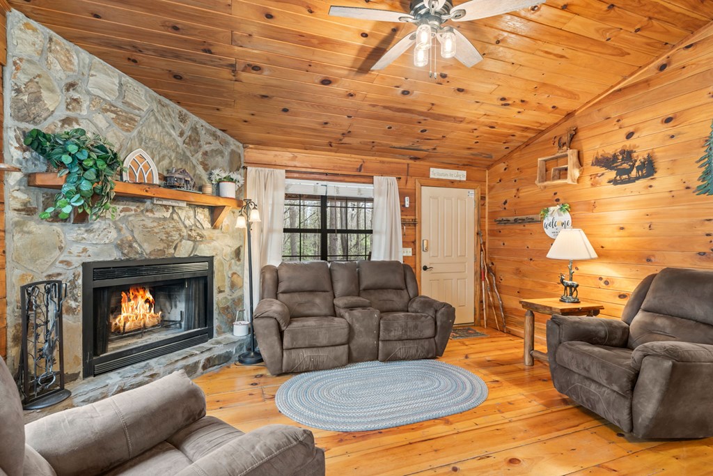 429496 Blue Ridge Residential