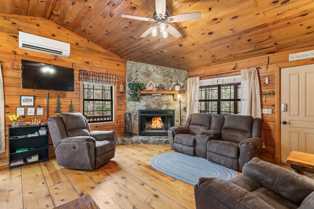 429496 Blue Ridge Residential