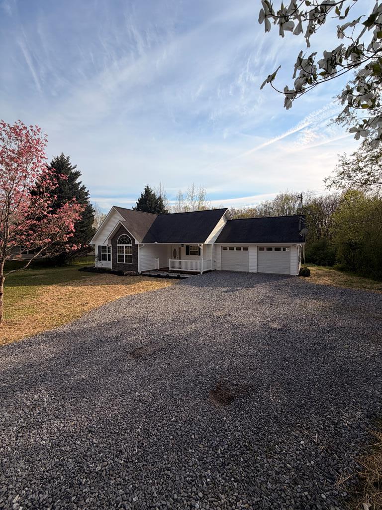 429497 Blue Ridge Residential