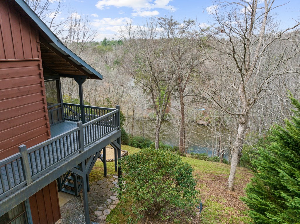 429498 Mineral Bluff Residential