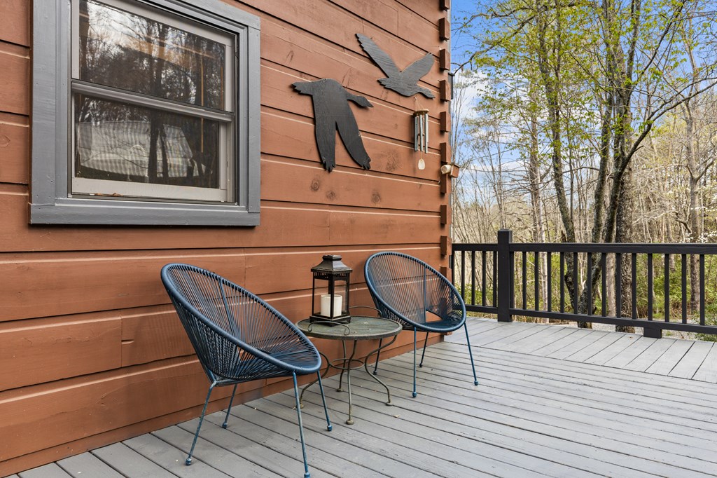 429498 Mineral Bluff Residential