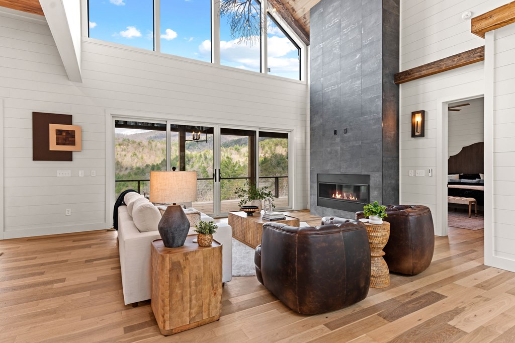 429499 Cherry Log Residential