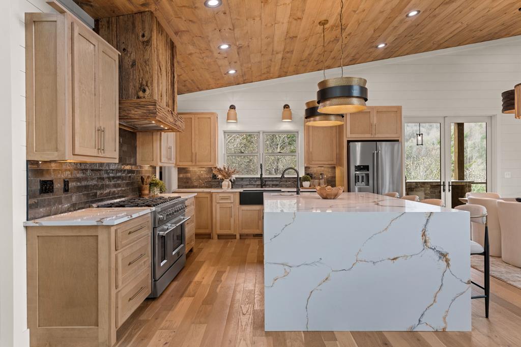 429499 Cherry Log Residential