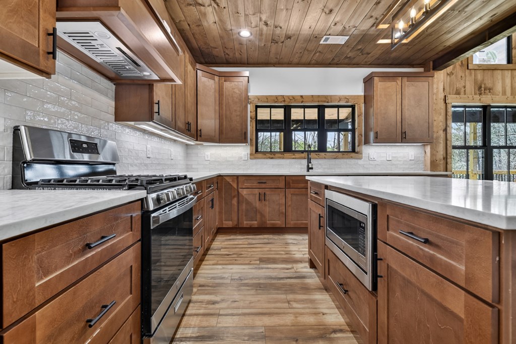 429501 Blue Ridge Residential