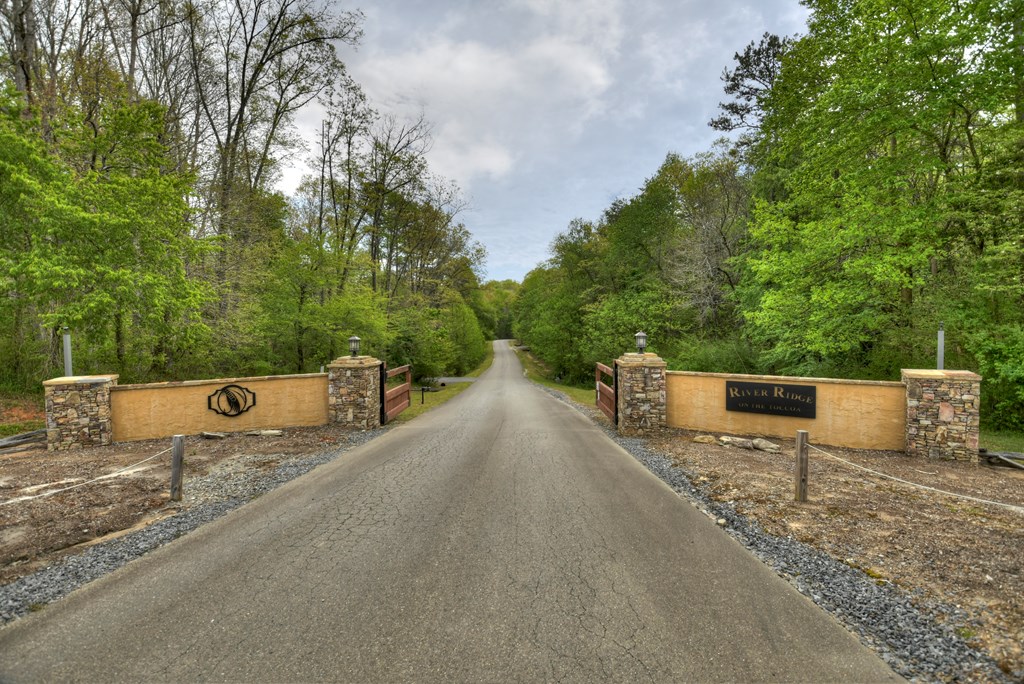 429501 Blue Ridge Residential