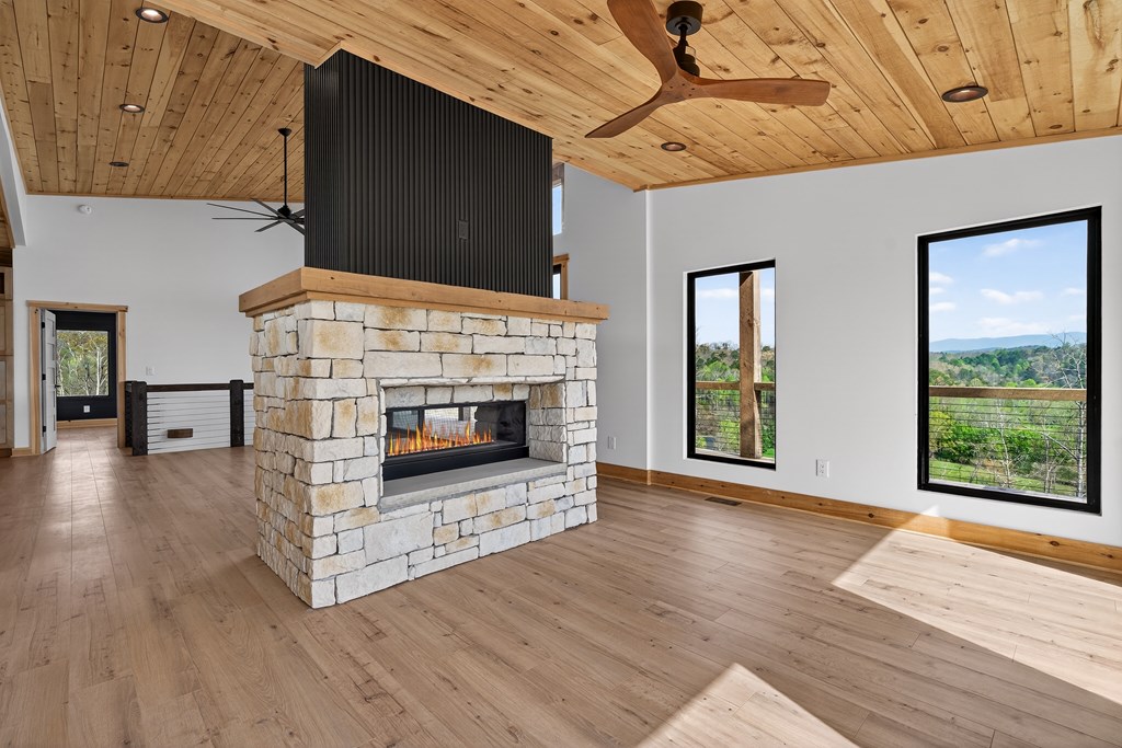 429502 Ellijay Residential