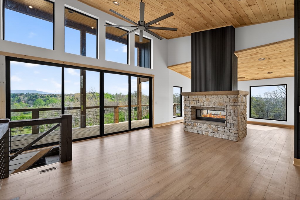 429502 Ellijay Residential