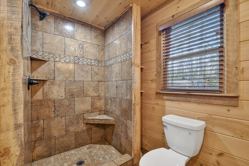 429505 Blue Ridge Residential