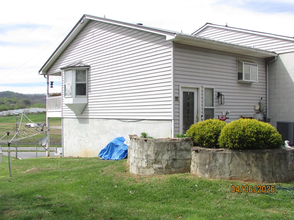 429506 Hayesville Residential