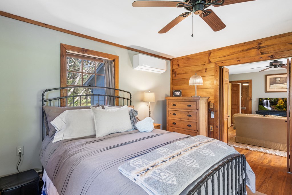 429511 Hayesville Residential