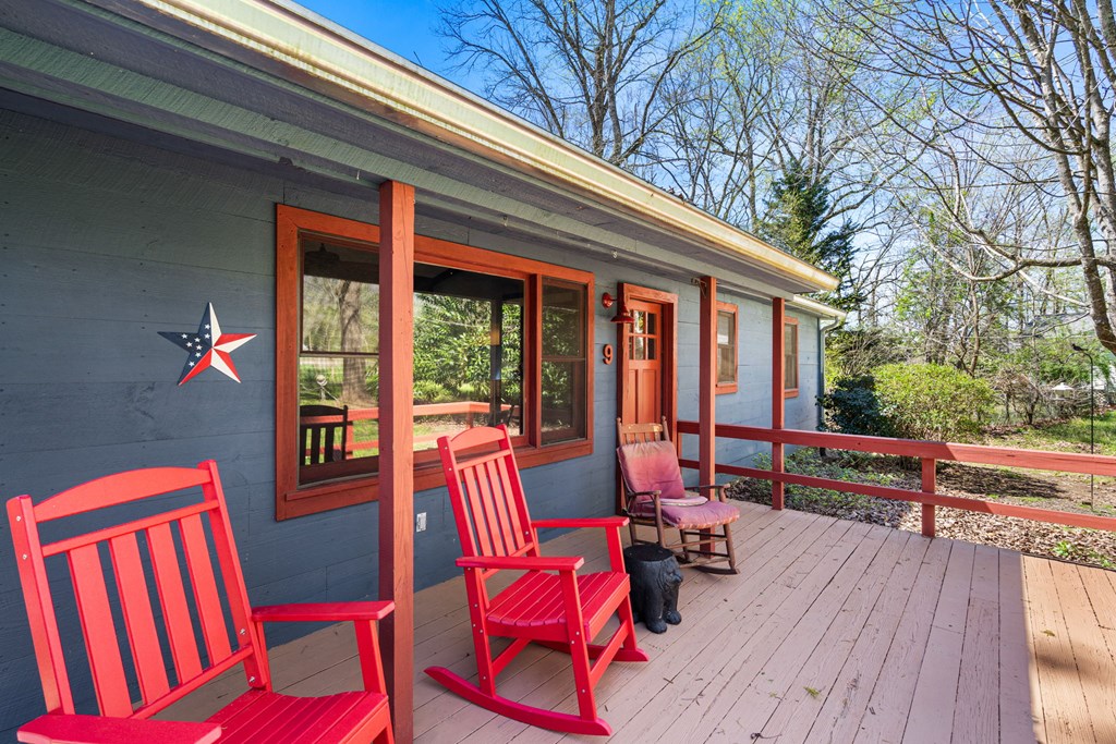 429511 Hayesville Residential