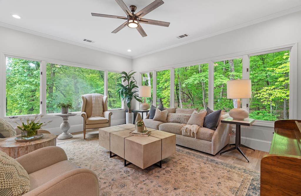 429512 Jasper Residential