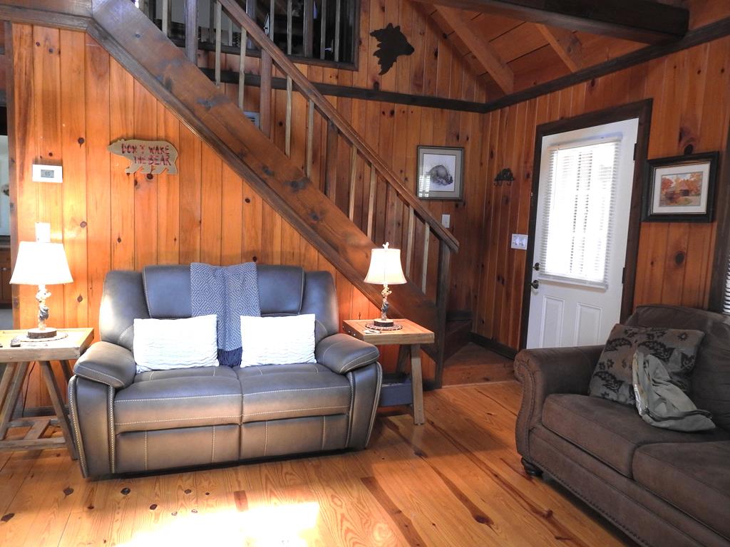 429513 Blue Ridge Residential