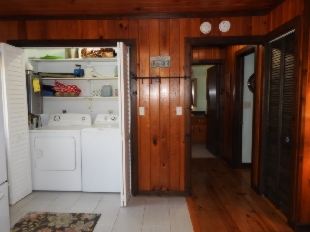 429513 Blue Ridge Residential