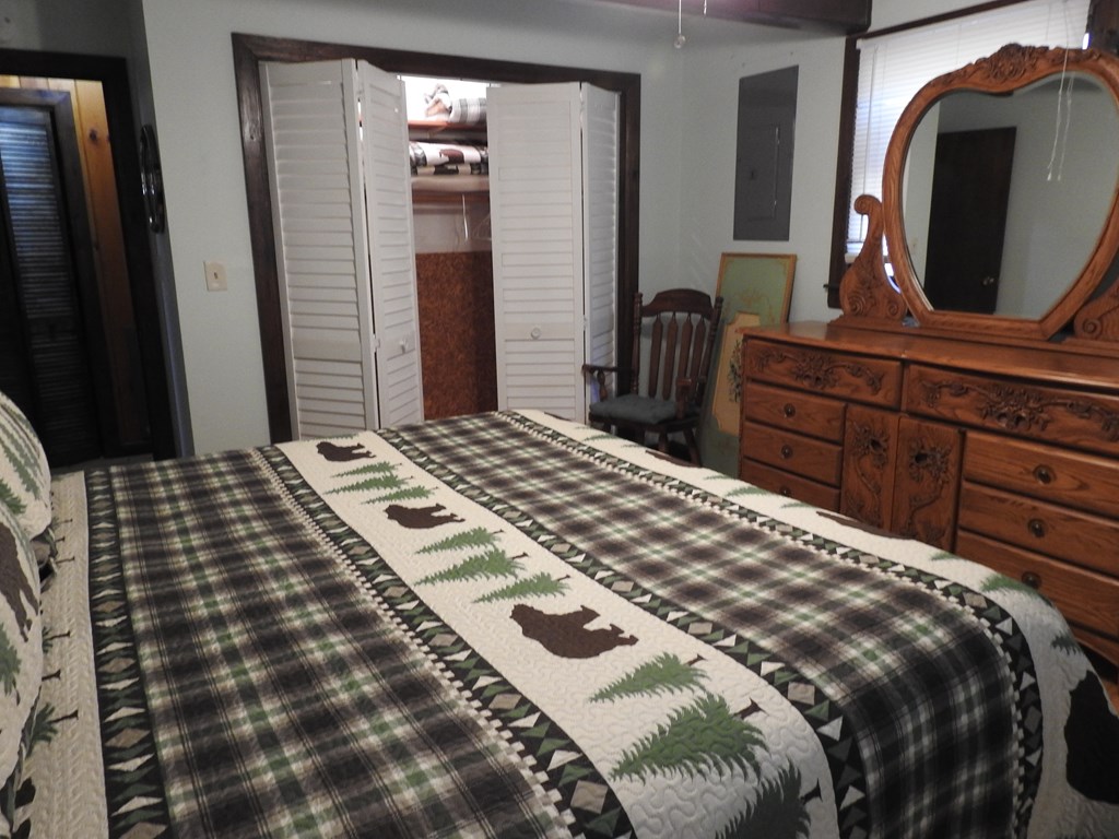 429513 Blue Ridge Residential