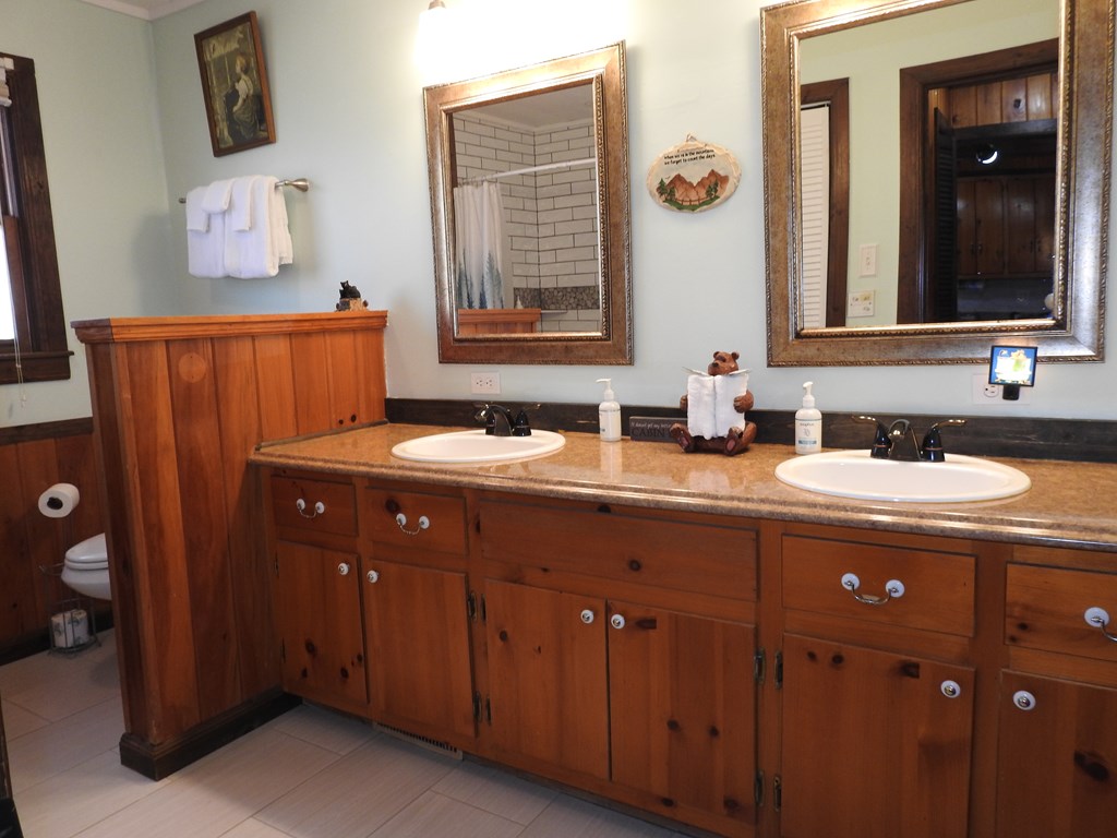 429513 Blue Ridge Residential