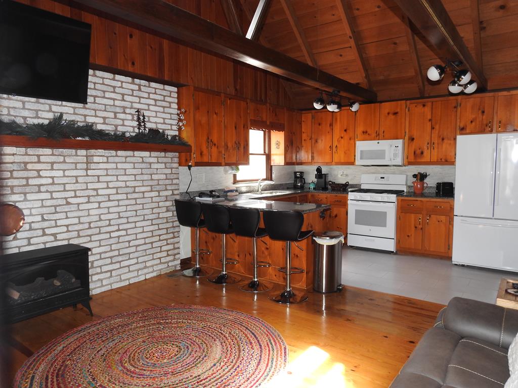 429513 Blue Ridge Residential