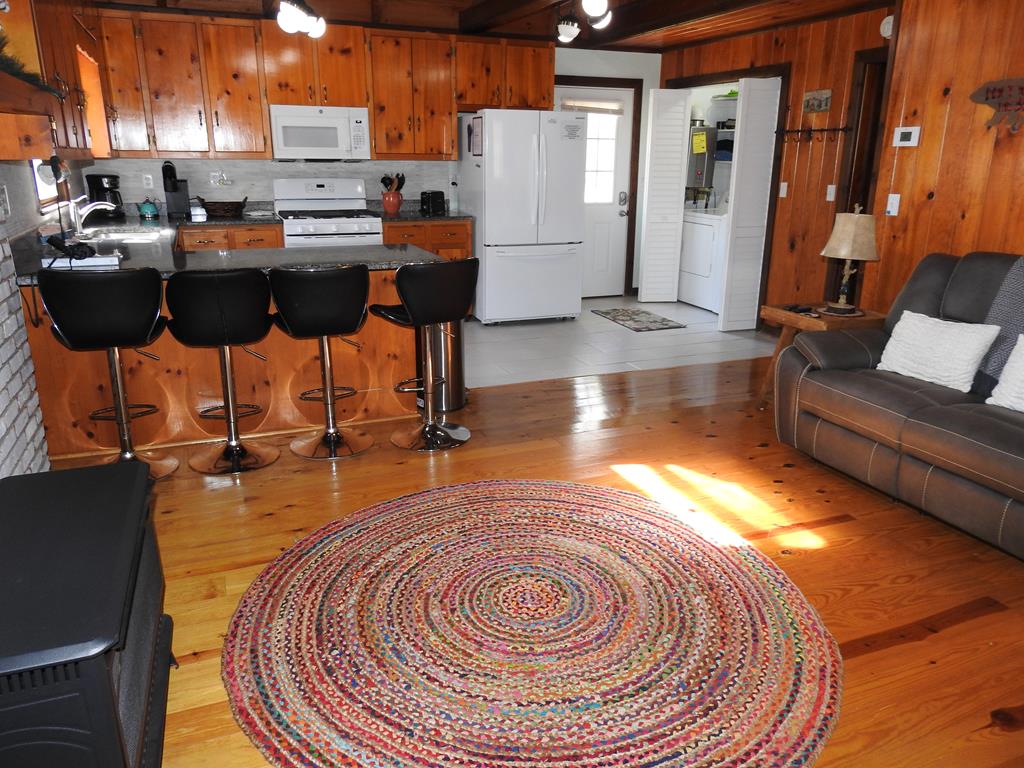 429513 Blue Ridge Residential