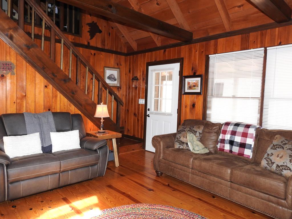 429513 Blue Ridge Residential