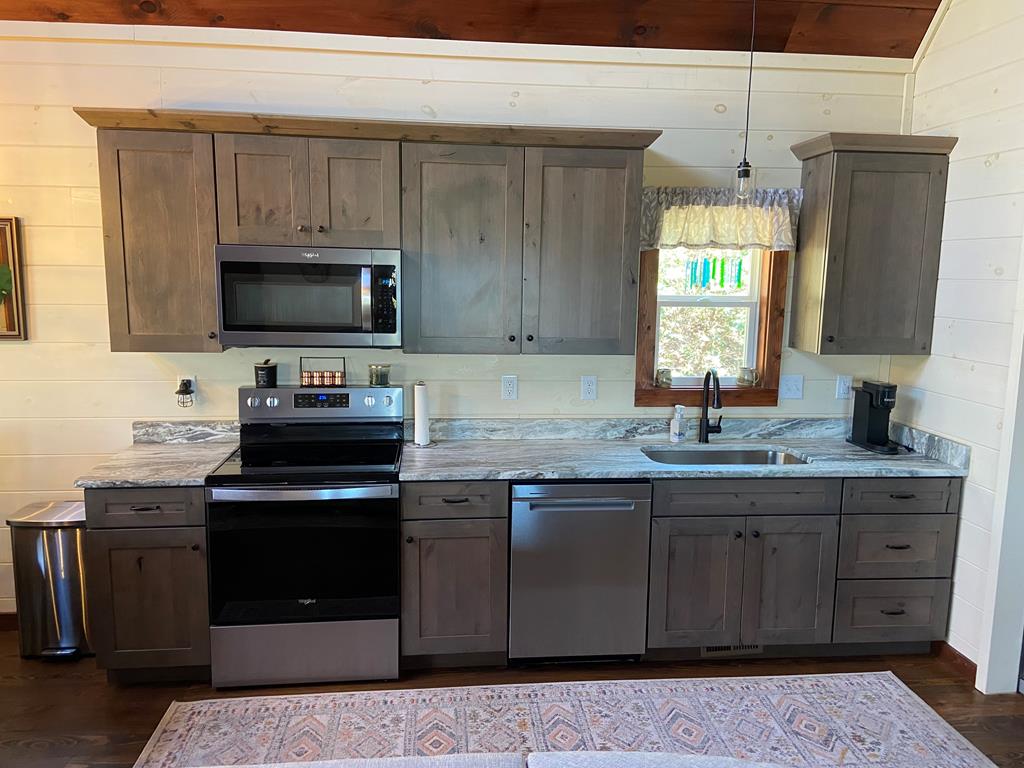 429514 Brasstown Residential