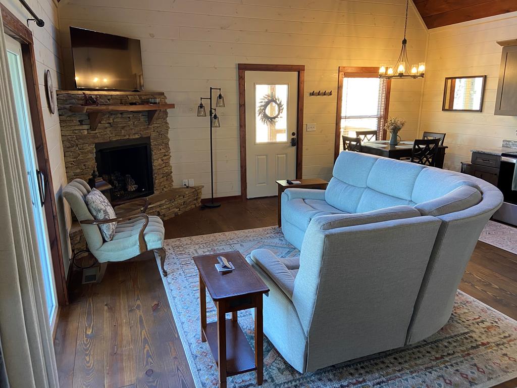 429514 Brasstown Residential