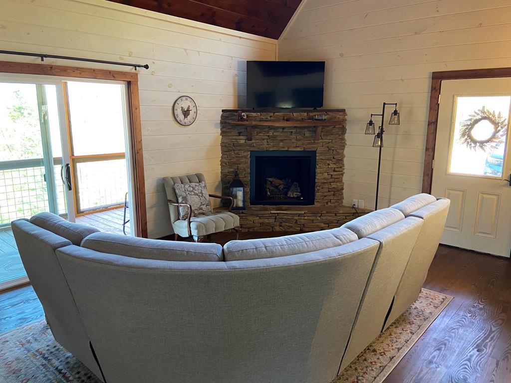 429514 Brasstown Residential