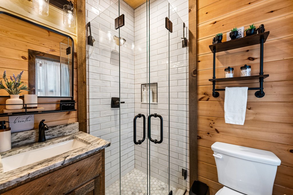 429519 McCaysville Residential