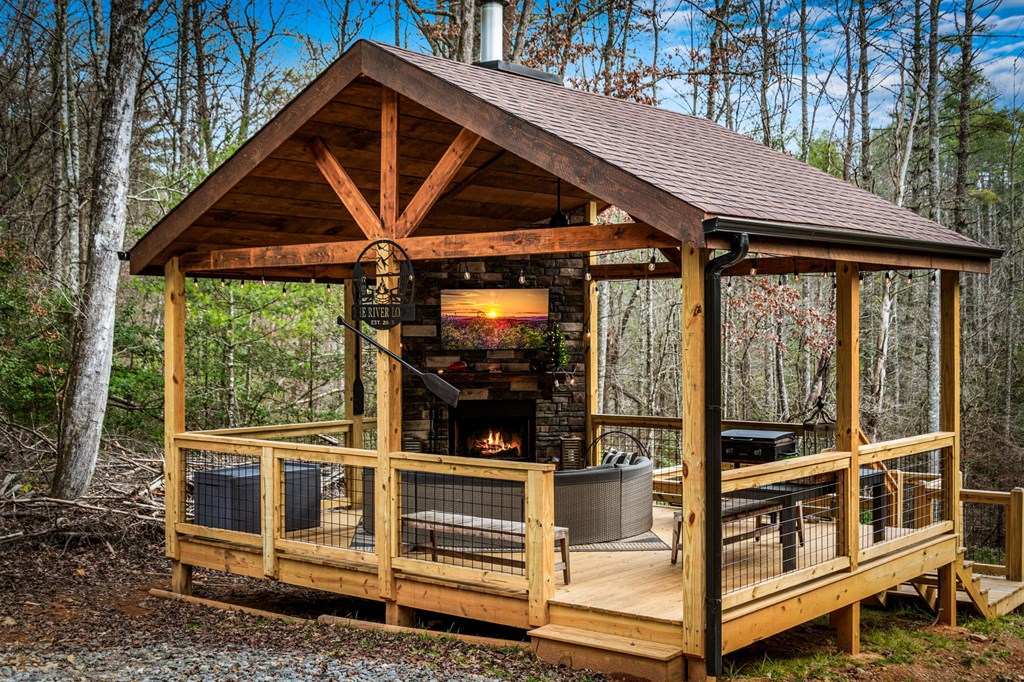 429519 McCaysville Residential